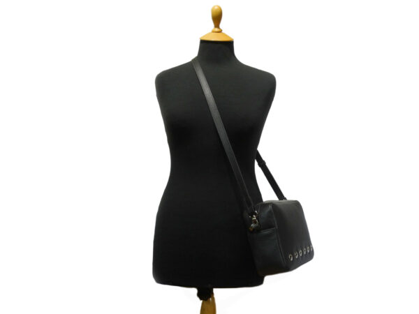1007 doll 1
